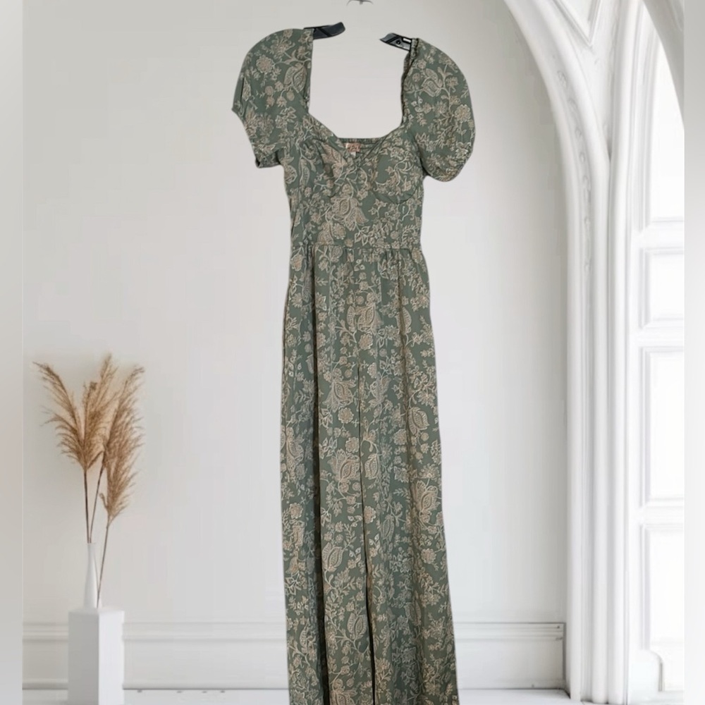 Land of the Free floral sage and ivory pants jumpsuit size S